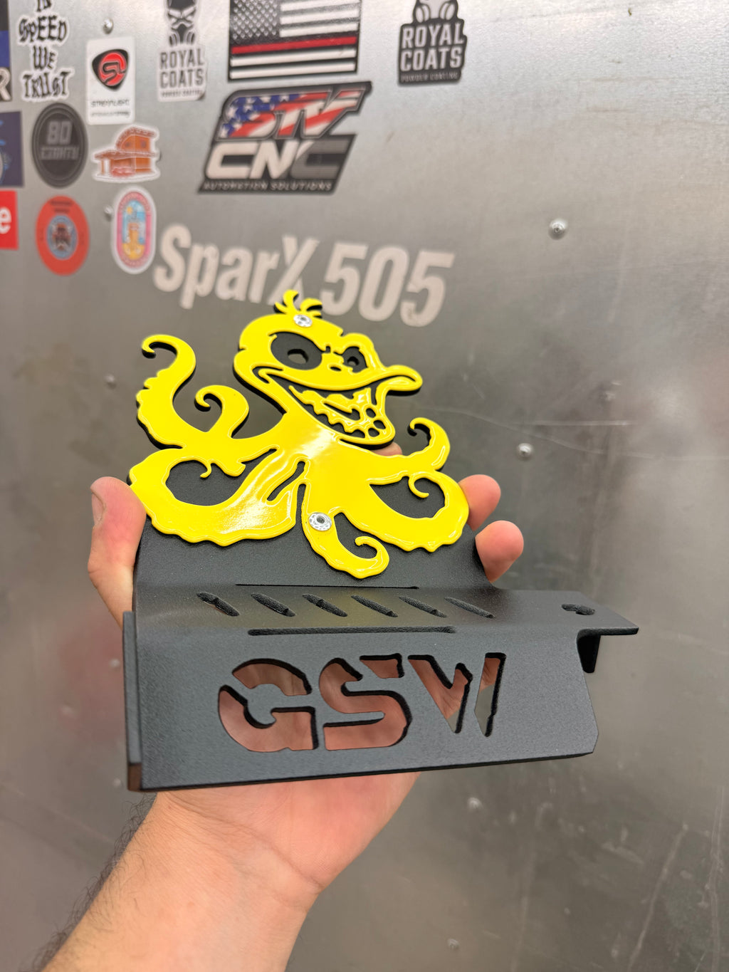Quaken Design Jeep Foot Pegs | Jeep Wrangler Foot Pegs | Aftermarket Jeep Accessories | Powder Coated Steel | Fits Most Jeeps
