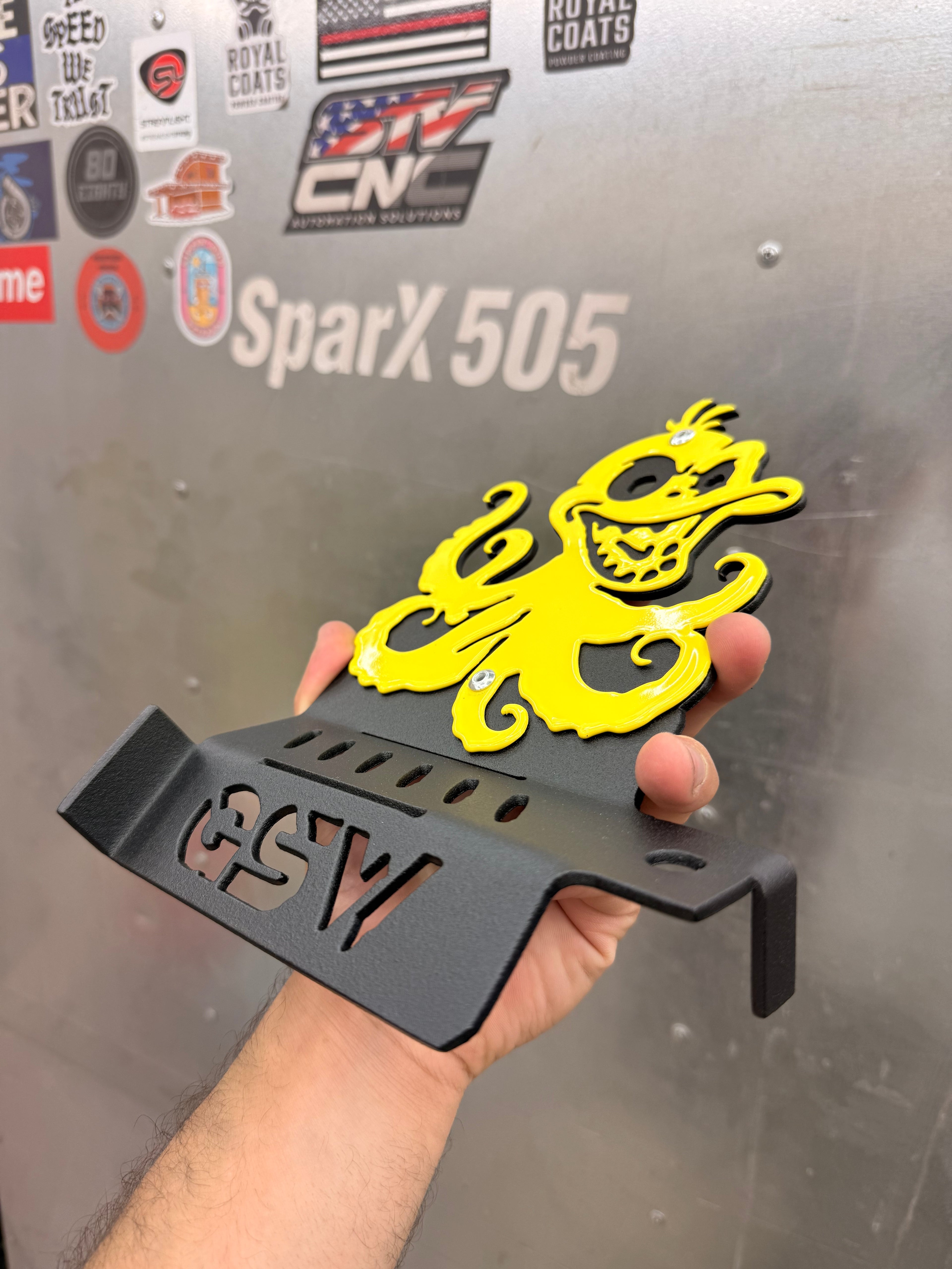 Quaken Design Jeep Foot Pegs | Jeep Wrangler Foot Pegs | Aftermarket Jeep Accessories | Powder Coated Steel | Fits Most Jeeps